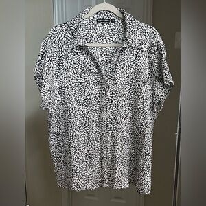 Essentials by Milano Casual Top